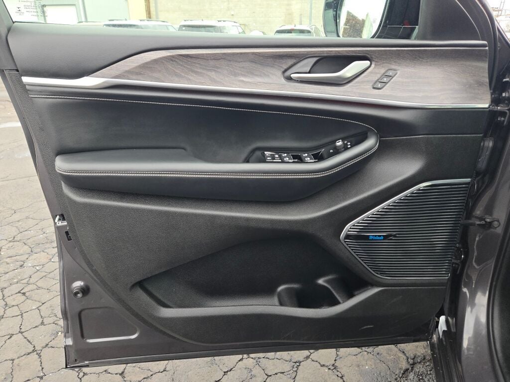 2022 Jeep Grand Cherokee L Overland