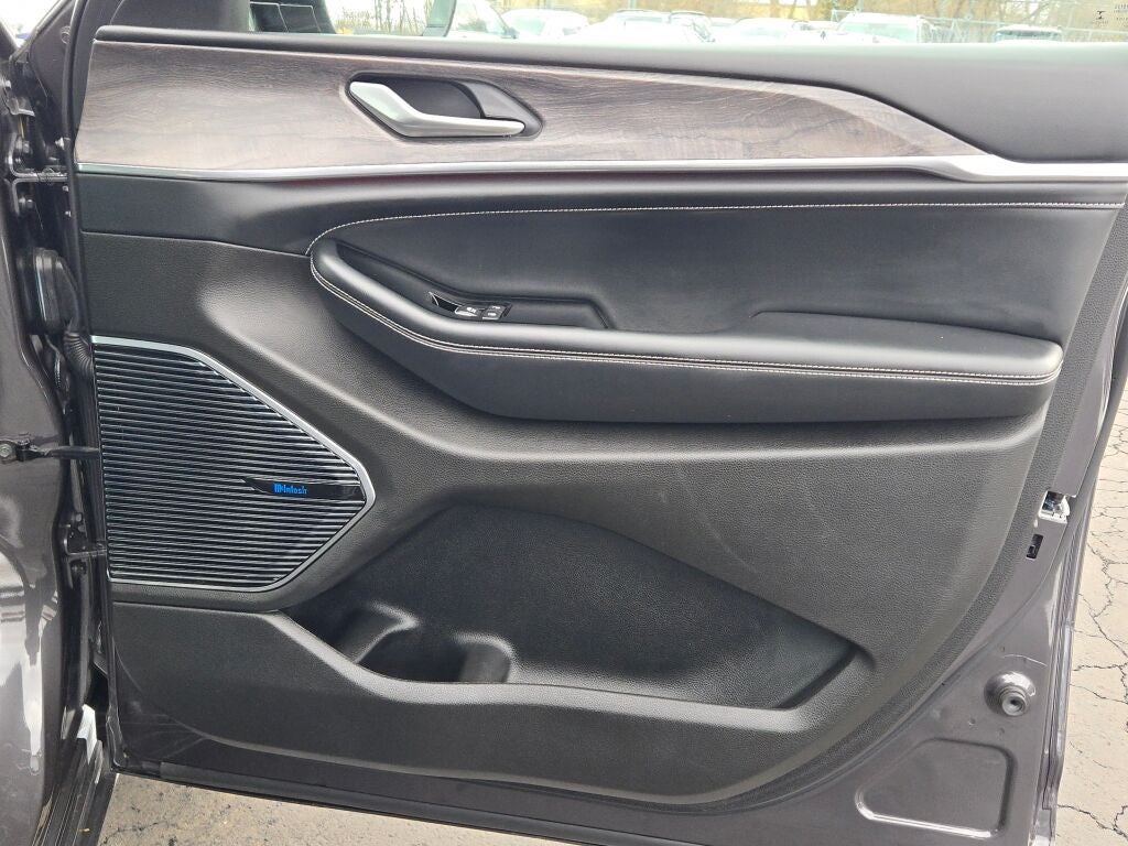 2022 Jeep Grand Cherokee L Overland