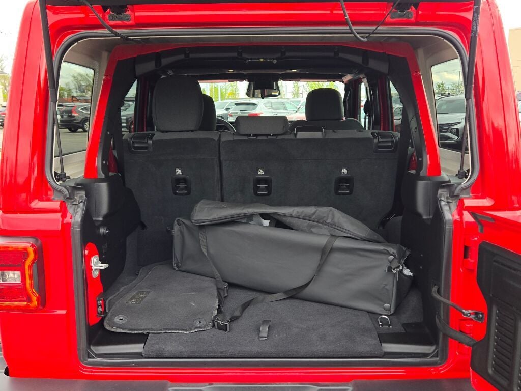 2025 Jeep Wrangler Sahara 4xe