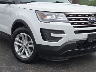 2017 Ford Explorer Base