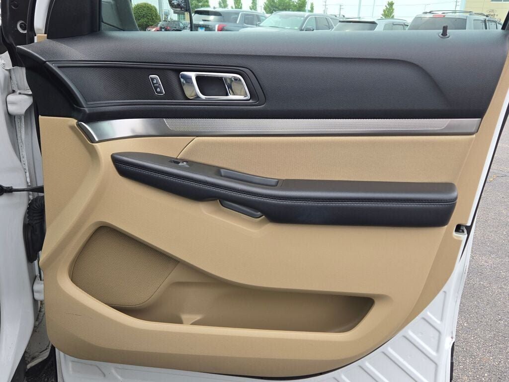 2017 Ford Explorer Base