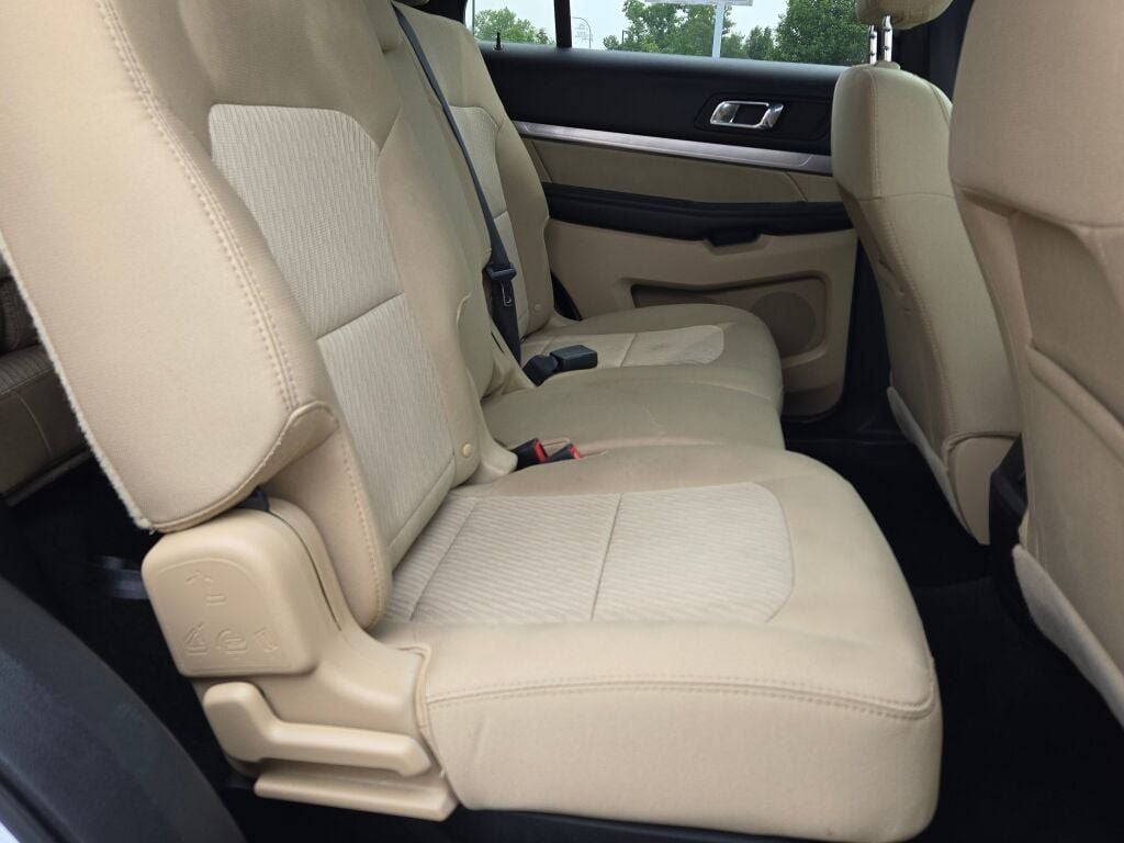 2017 Ford Explorer Base