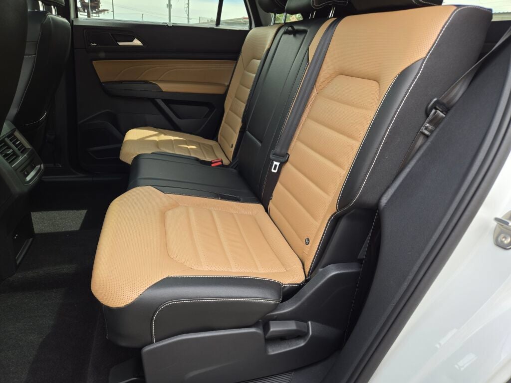 2022 Volkswagen Atlas Cross Sport 3.6L V6 SEL Premium R-Line