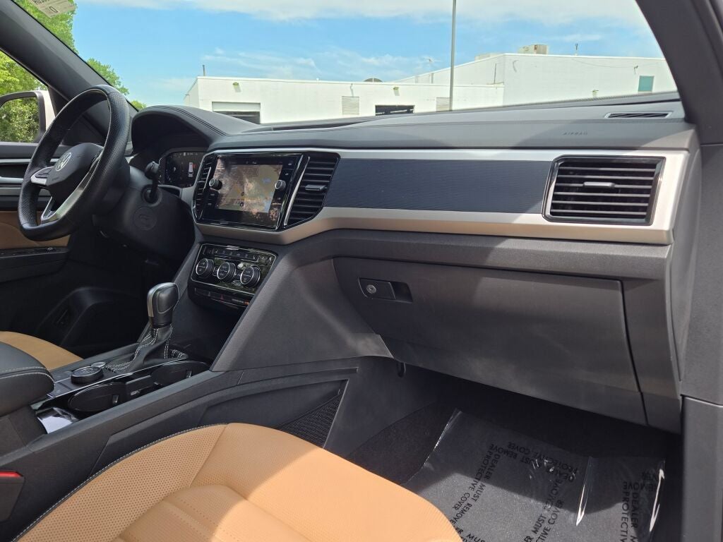 2022 Volkswagen Atlas Cross Sport 3.6L V6 SEL Premium R-Line