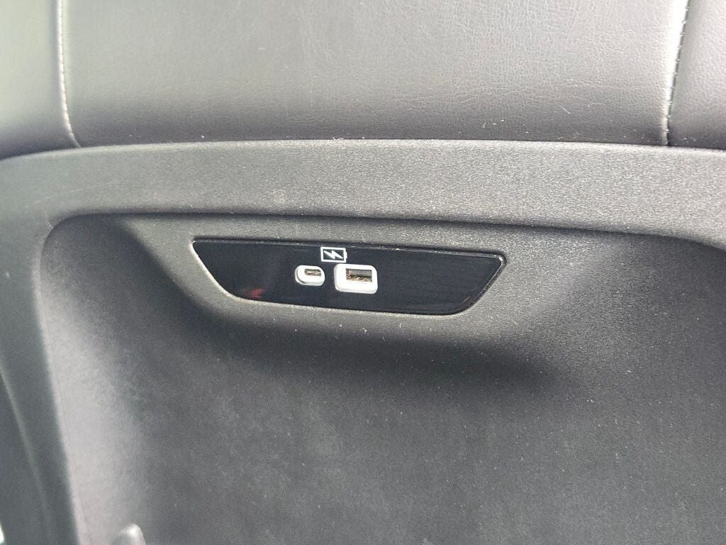 2024 Chrysler Pacifica Hybrid Select S Appearance