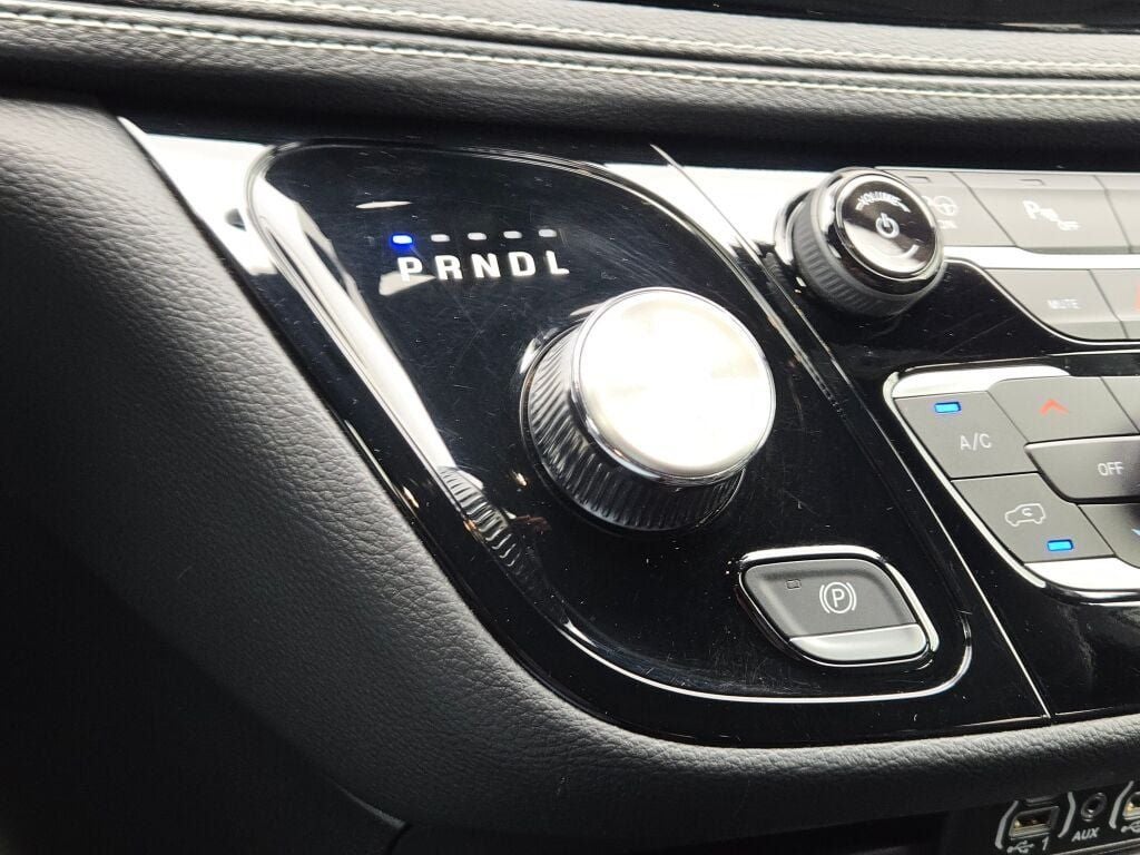 2024 Chrysler Pacifica Hybrid Select S Appearance