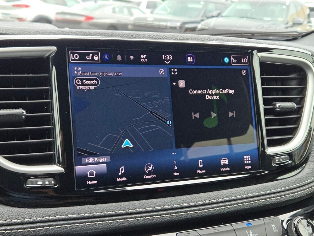 2024 Chrysler Pacifica Hybrid Select S Appearance