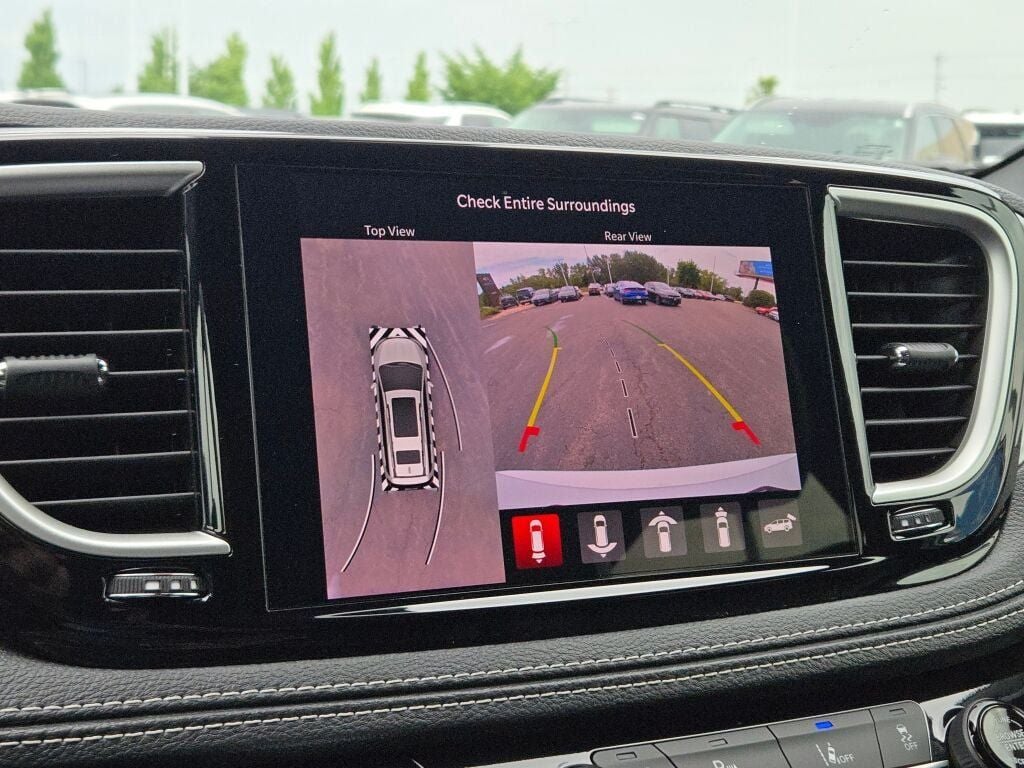 2024 Chrysler Pacifica Hybrid Select S Appearance