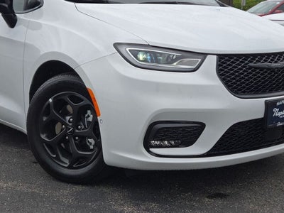 2024 Chrysler Pacifica Hybrid Select S Appearance