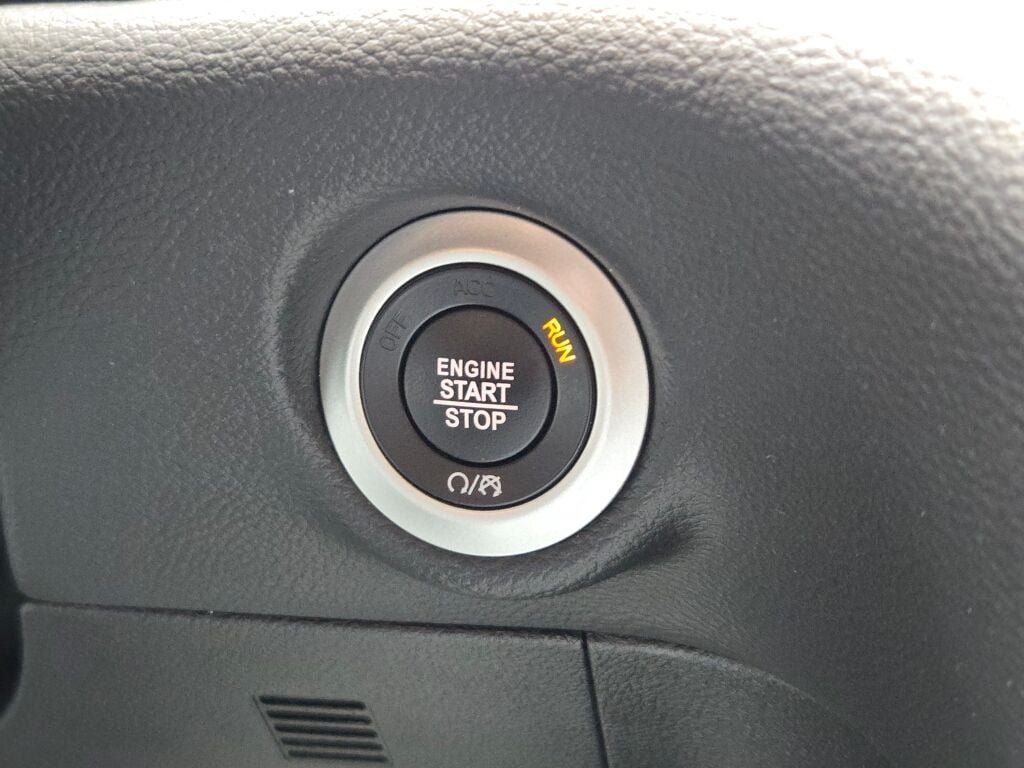 2024 Chrysler Pacifica Hybrid Select S Appearance