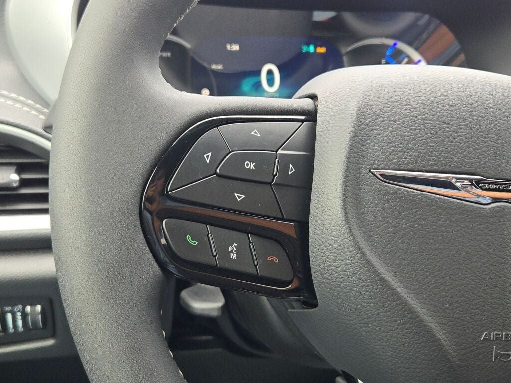 2024 Chrysler Pacifica Hybrid Select S Appearance