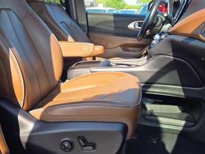 2021 Chrysler Pacifica Hybrid Limited
