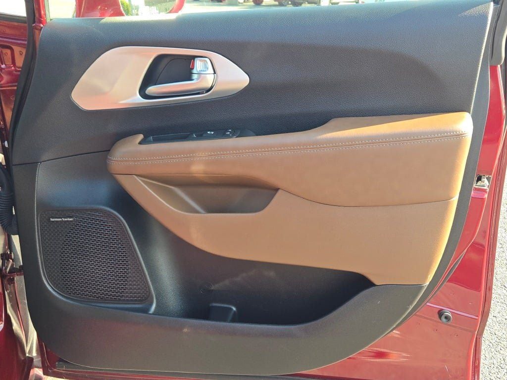 2021 Chrysler Pacifica Hybrid Limited