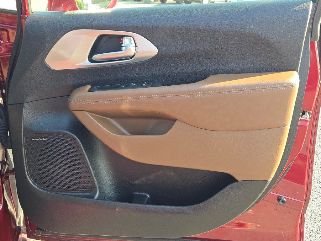 2021 Chrysler Pacifica Hybrid Limited