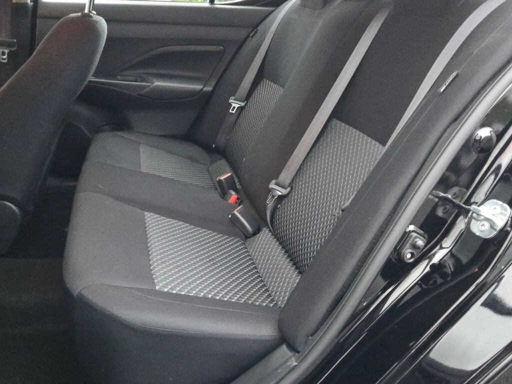2023 Nissan Versa 1.6 S