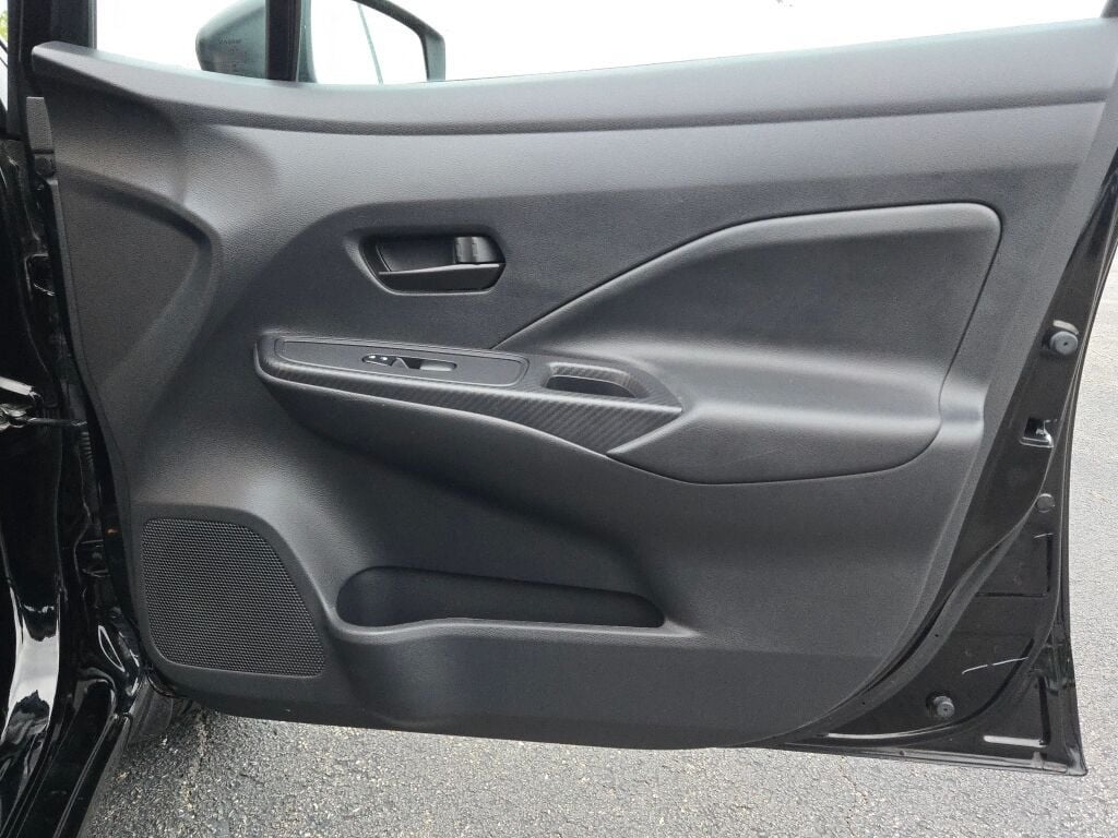 2023 Nissan Versa 1.6 S