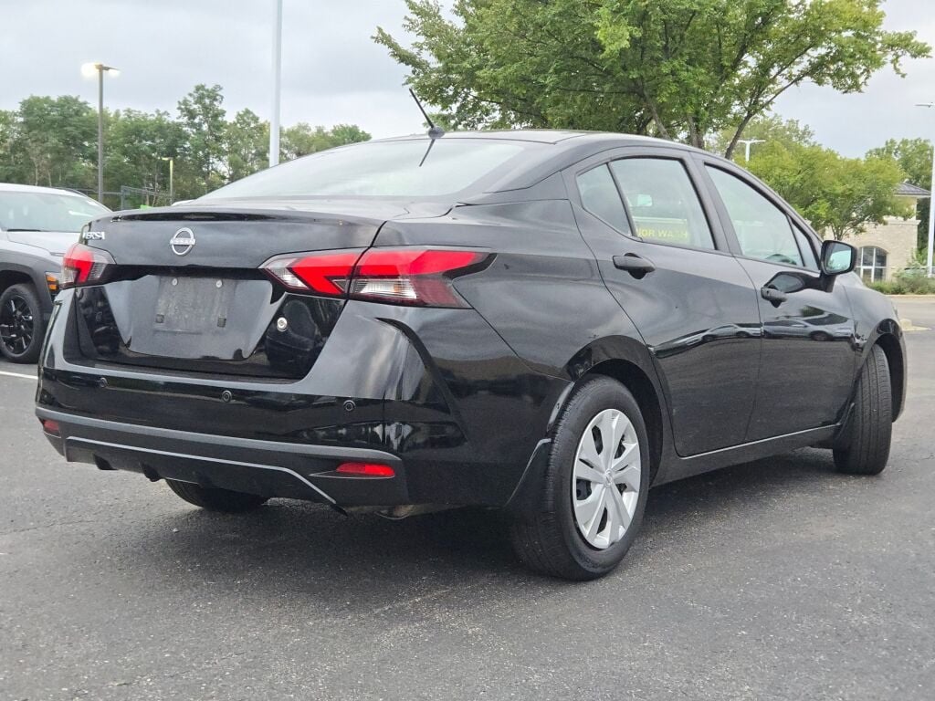 2023 Nissan Versa 1.6 S