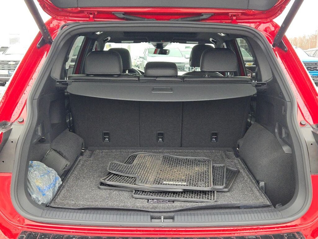 2024 Volkswagen Tiguan 2.0T SEL R-Line