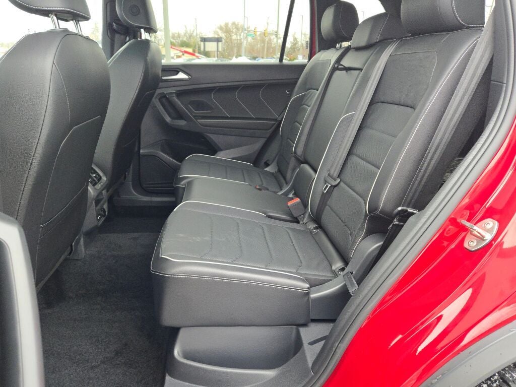 2024 Volkswagen Tiguan 2.0T SEL R-Line