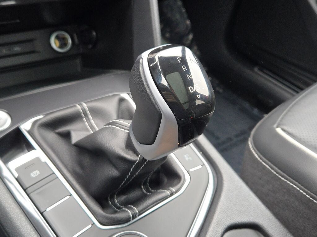 2024 Volkswagen Tiguan 2.0T SEL R-Line