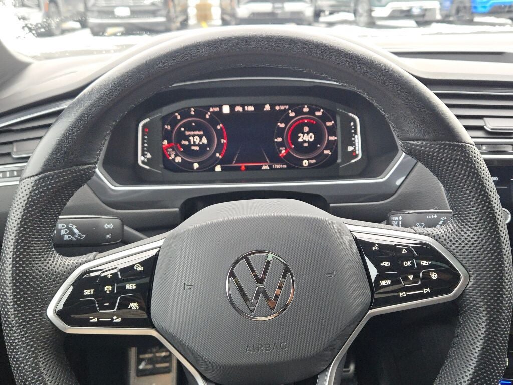 2024 Volkswagen Tiguan 2.0T SEL R-Line