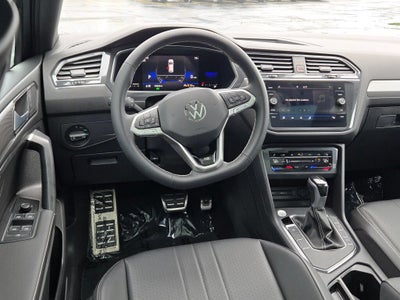 2023 Volkswagen Tiguan 2.0T SE R-Line Black