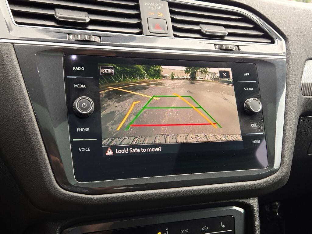 2023 Volkswagen Tiguan 2.0T SE R-Line Black
