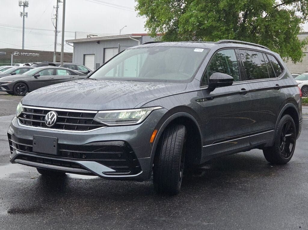 2023 Volkswagen Tiguan 2.0T SE R-Line Black
