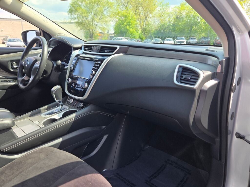 2017 Nissan Murano SV