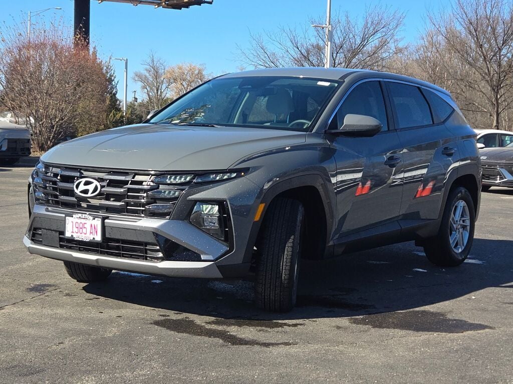 2025 Hyundai Tucson SE