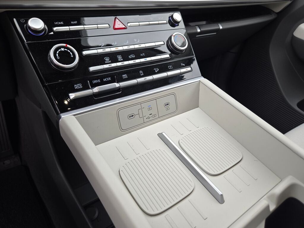 2025 Hyundai Santa Fe SE