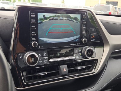 2022 Toyota Highlander Hybrid XLE