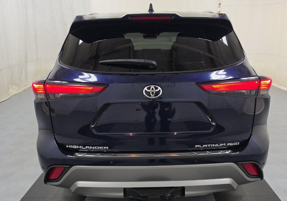 2023 Toyota Highlander Platinum