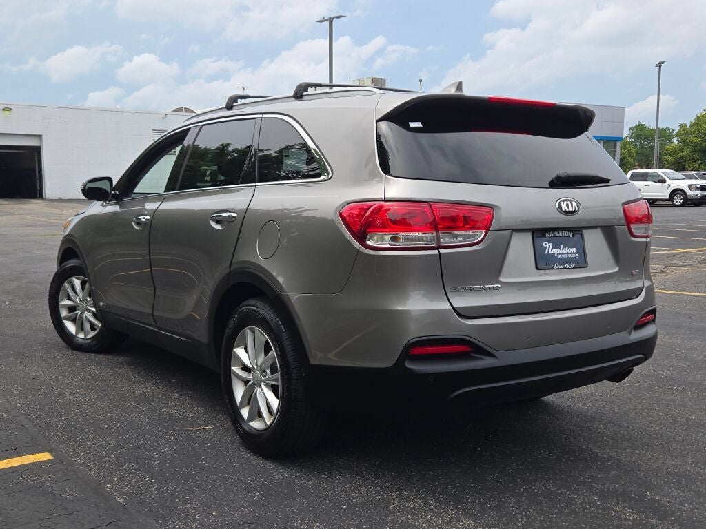 2016 Kia Sorento LX