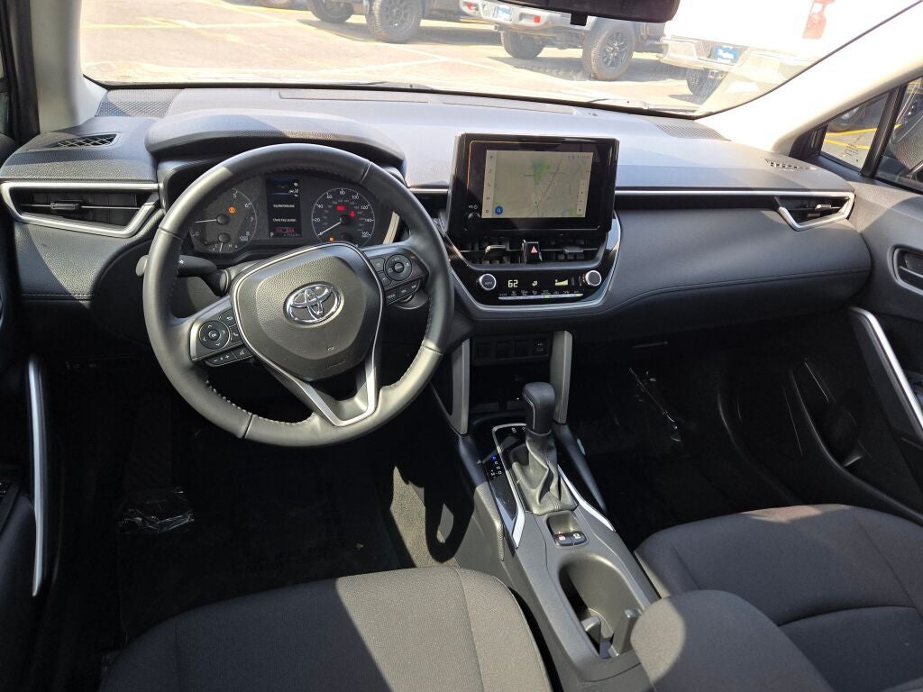 2024 Toyota Corolla Cross LE