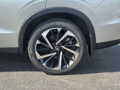 2023 Mitsubishi Outlander PHEV SE