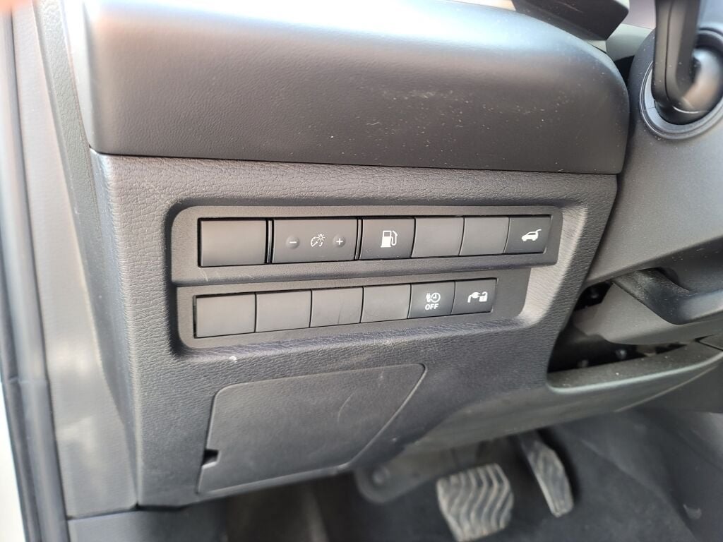 2023 Mitsubishi Outlander PHEV SE