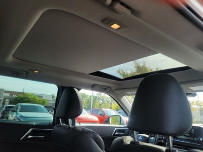 2023 Mitsubishi Outlander PHEV SE