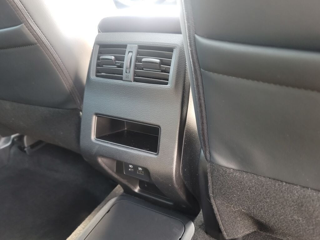 2023 Mitsubishi Outlander PHEV SE