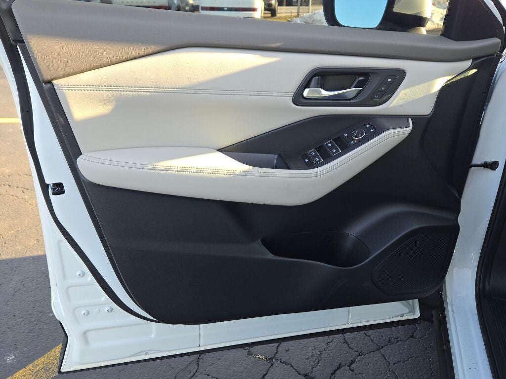 2024 Nissan Rogue SL