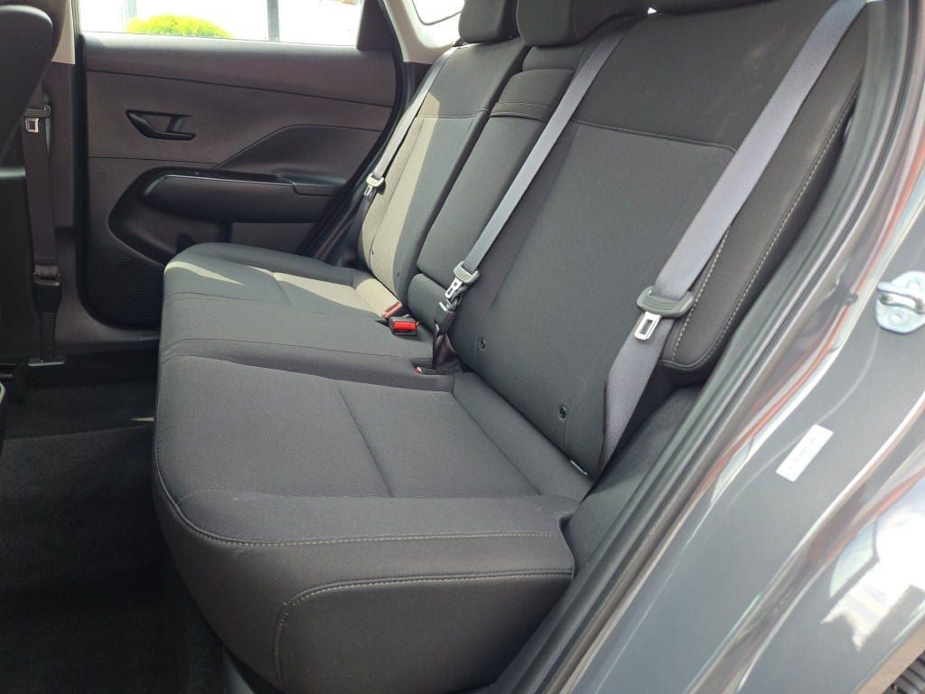 2025 Hyundai Kona SE