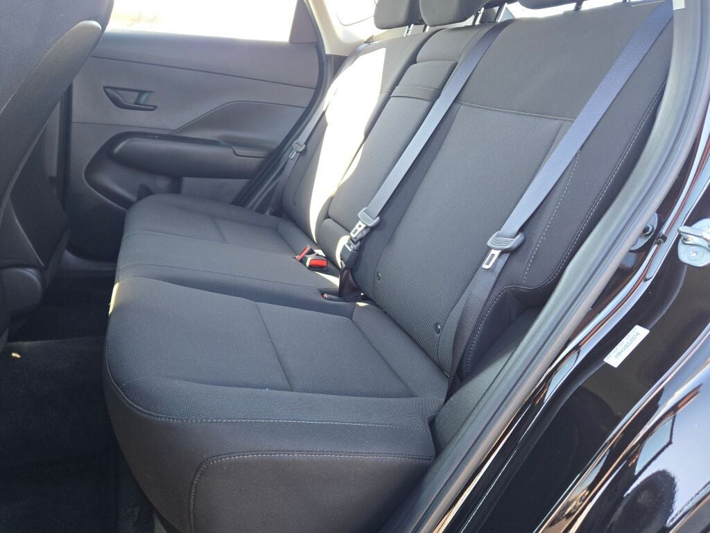 2025 Hyundai Kona SE