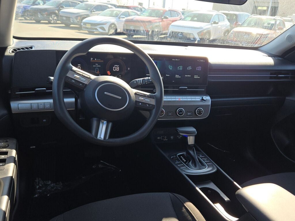 2025 Hyundai Kona SE