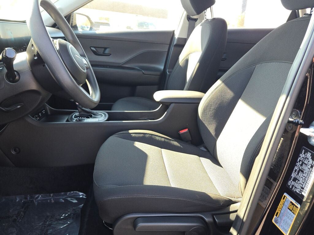 2025 Hyundai Kona SE