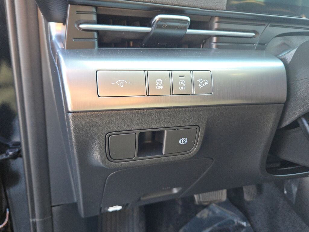 2025 Hyundai Kona SE