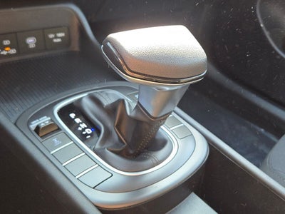 2025 Hyundai Kona SE