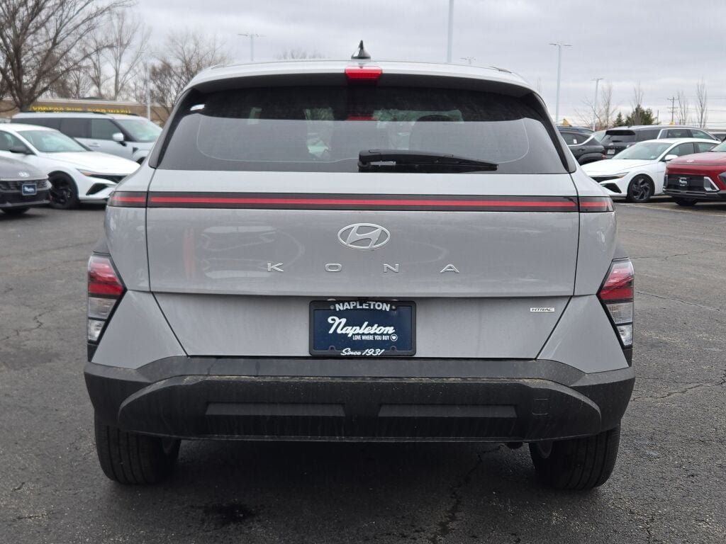 2025 Hyundai Kona SE