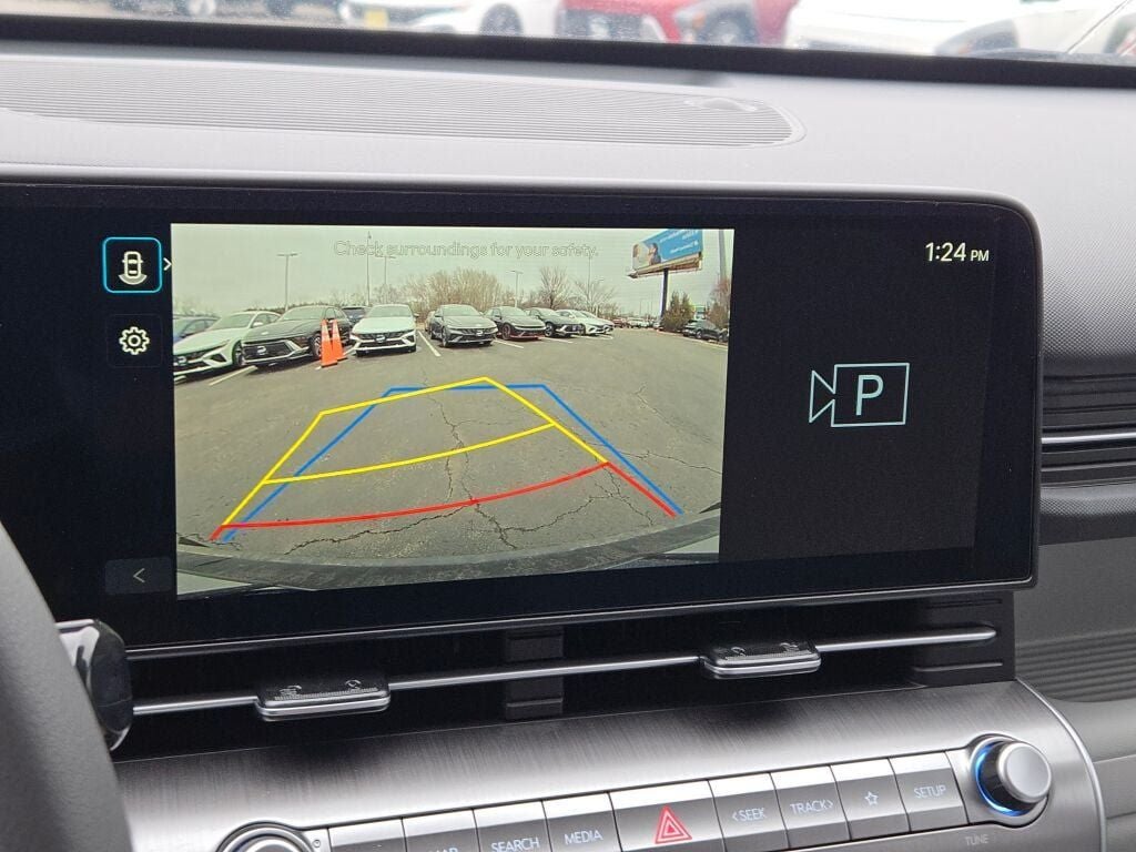 2025 Hyundai Kona SE