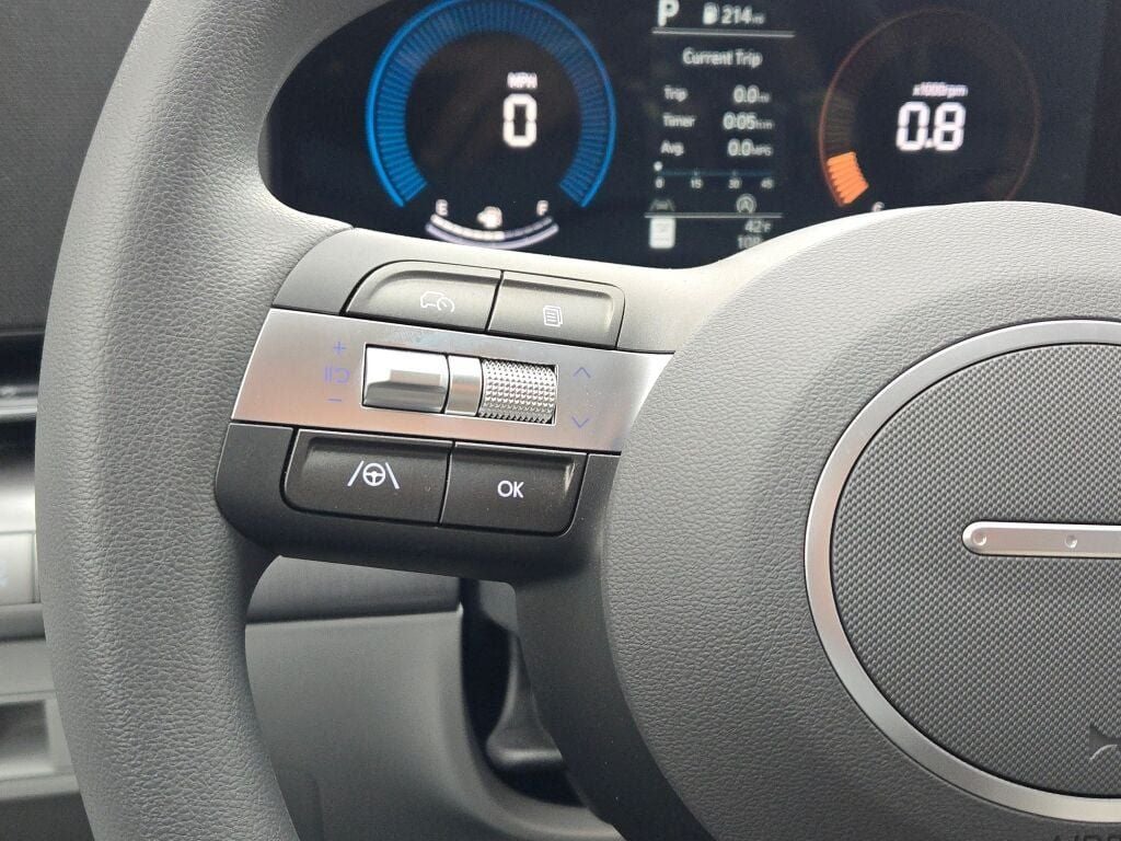 2025 Hyundai Kona SE