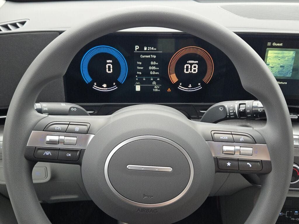 2025 Hyundai Kona SE
